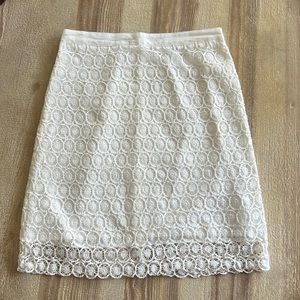 LOFT white lace style pencil skirt size 0